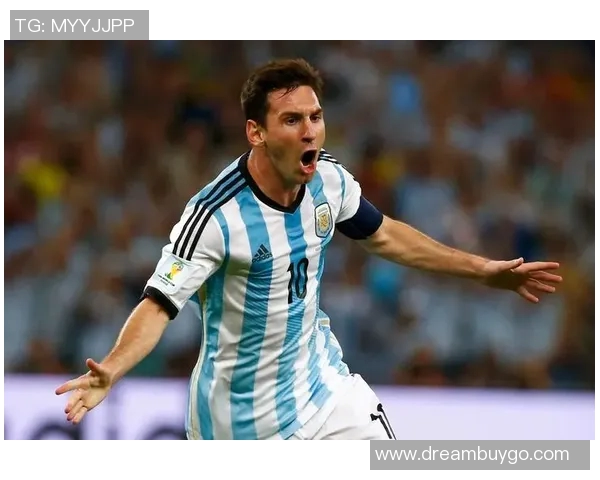 最水的足球明星揭秘:那些年我们追逐的虚幻传奇与真实表现的反差 最水的足球明星揭秘:那些年我们追逐的虚幻传奇与真实表现的反差