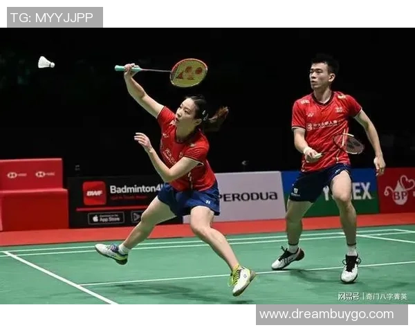 南京羽毛球队在总决赛积分榜上以79分稳居第一展现强劲实力 南京羽毛球队在总决赛积分榜上以79分稳居第一展现强劲实力