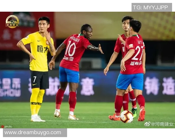 广州与武汉足球队赛后复盘速度对决分析与战术探讨