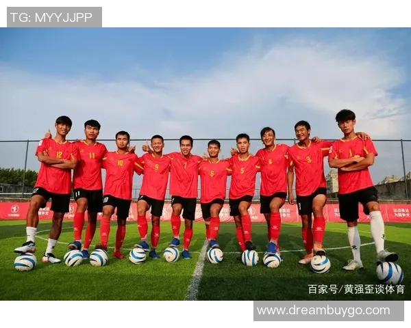 杭州足球队实力引发热议球迷对球队表现的看法与争议分析 杭州足球队实力引发热议球迷对球队表现的看法与争议分析