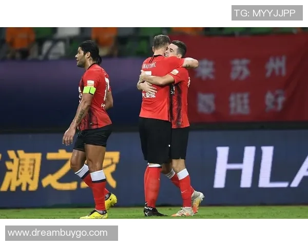 成都排球队在世界杯预选赛中以81分稳居积分榜首位