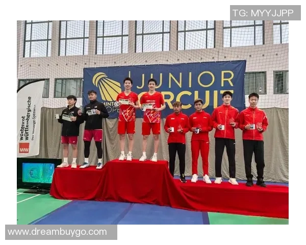 广州羽毛球队的速度之美与技巧探秘让我们一起领略羽坛风云