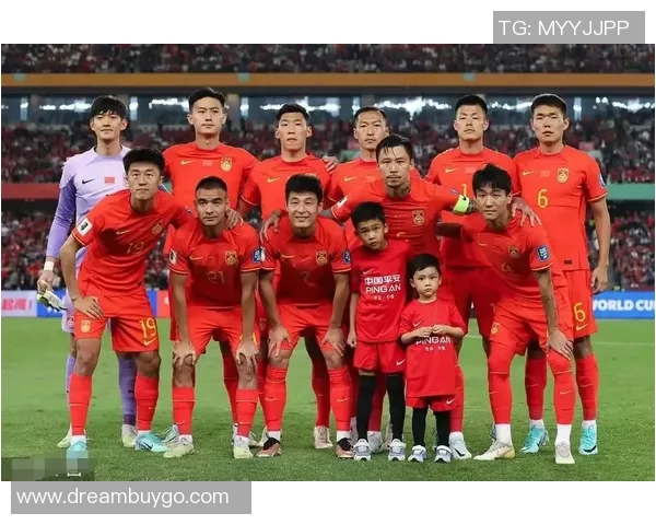 卢志强足球明星的崛起与成就探秘及其对中国足球的影响分析